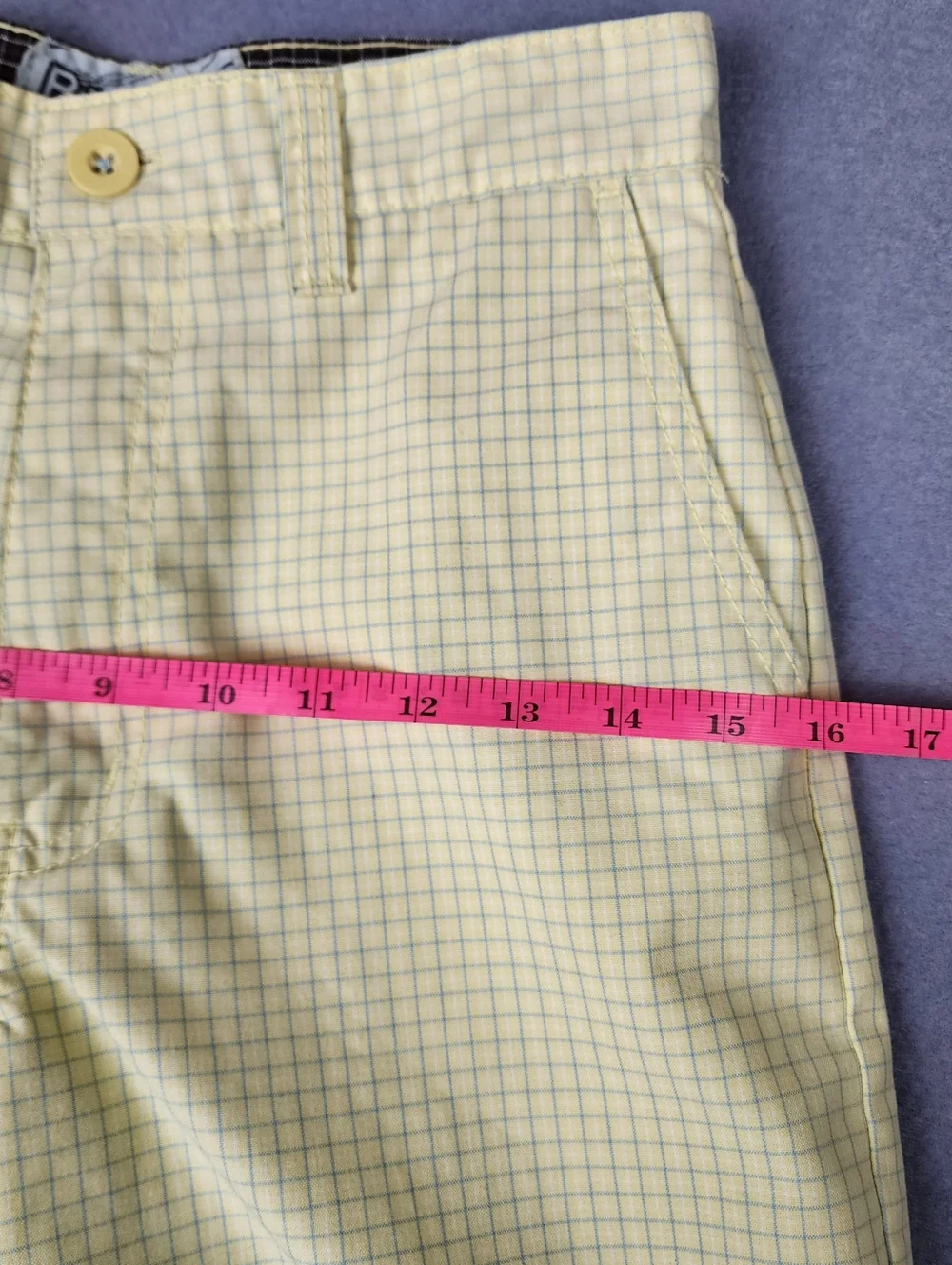 Billabong Light Yellow And Blue Checkered Men's Shorts Streetwear Y2K